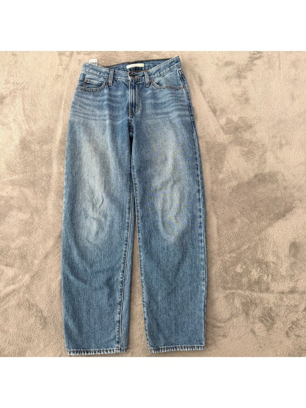 Levi's 94 Baggy Jeans Womens size 26 Medium Wash Mid Rise Straight Leg